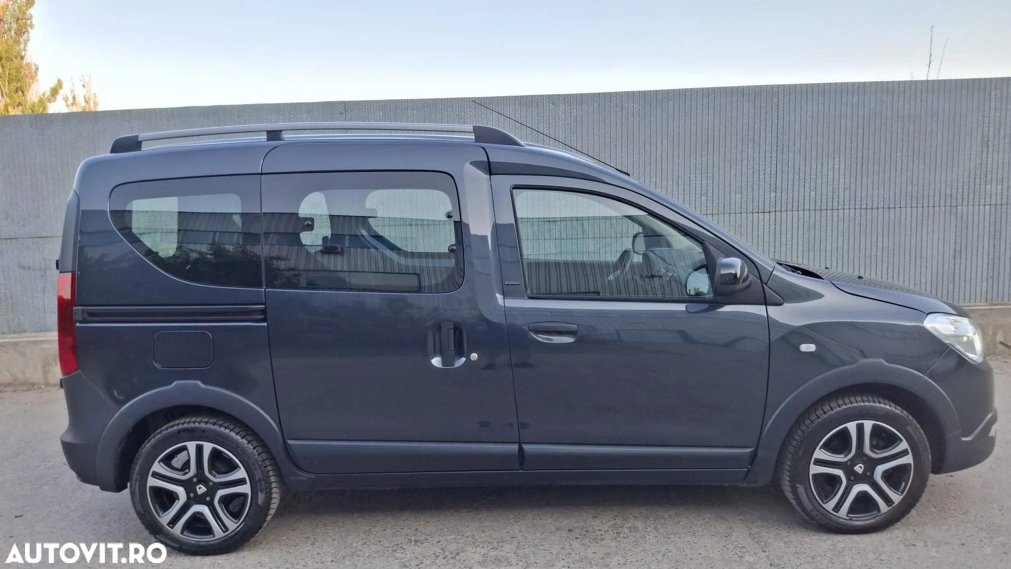 Dacia Dokker 1.2 TCe 115 CP Stepway - 13