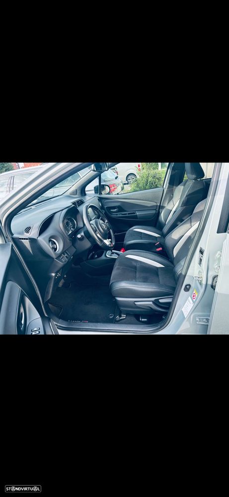 Toyota Yaris 1.5 HDF GR Sport - 10