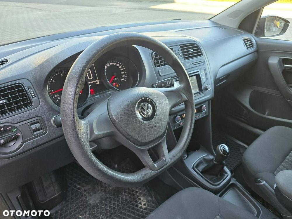 Volkswagen Polo - 27
