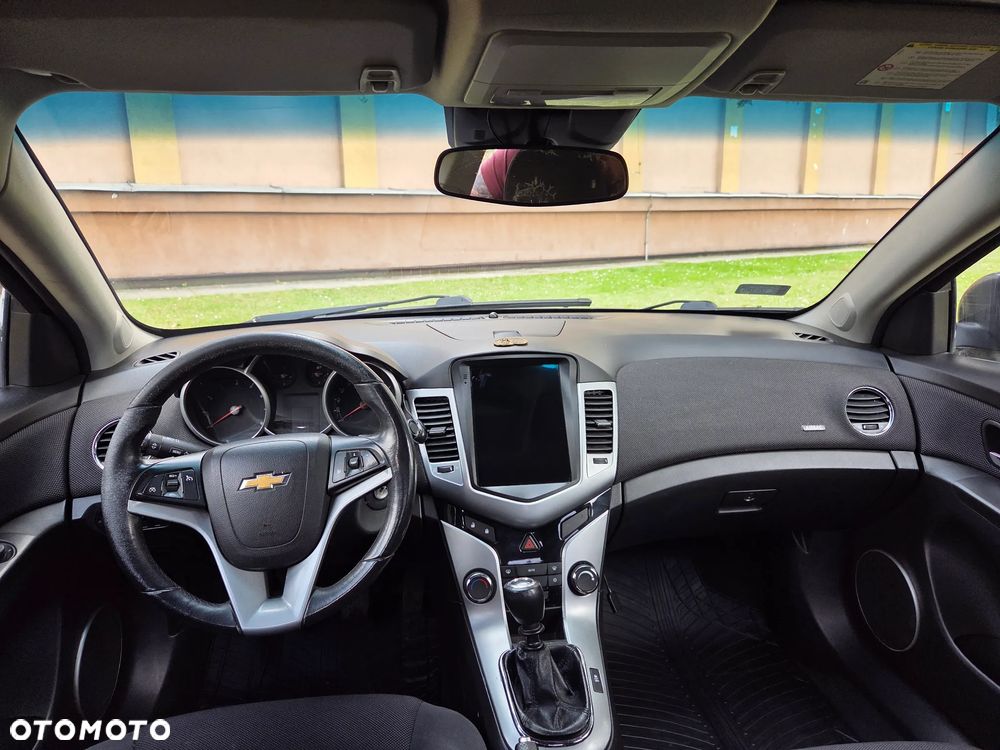 Chevrolet Cruze 1.6 LT - 6