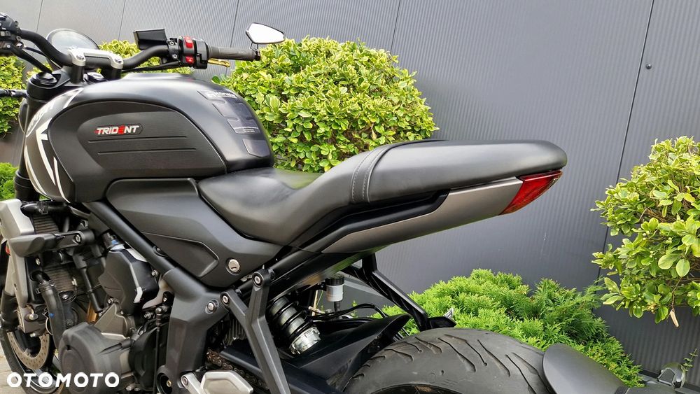 Triumph Trident - 36