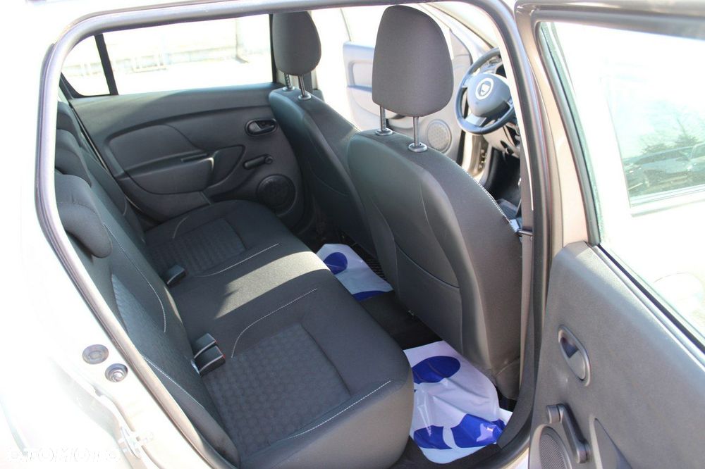 Dacia Logan - 23