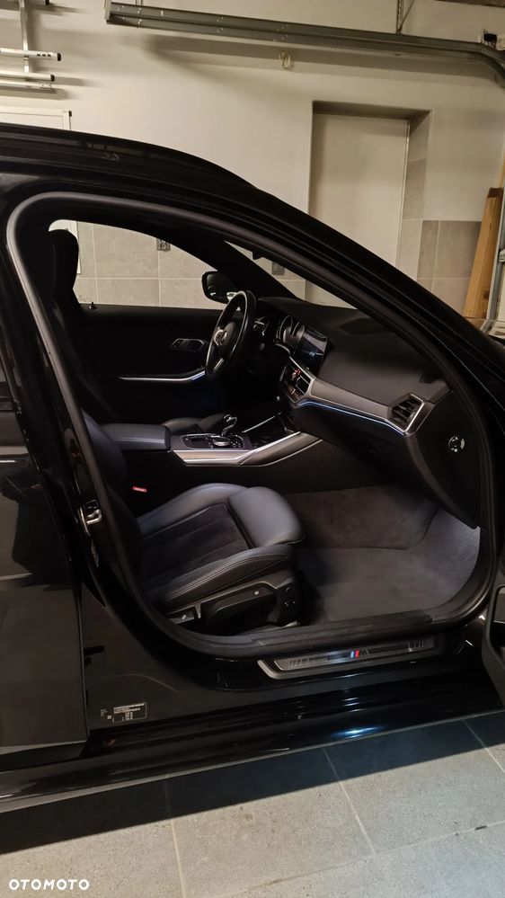 BMW Seria 3 318i M Sport - 20