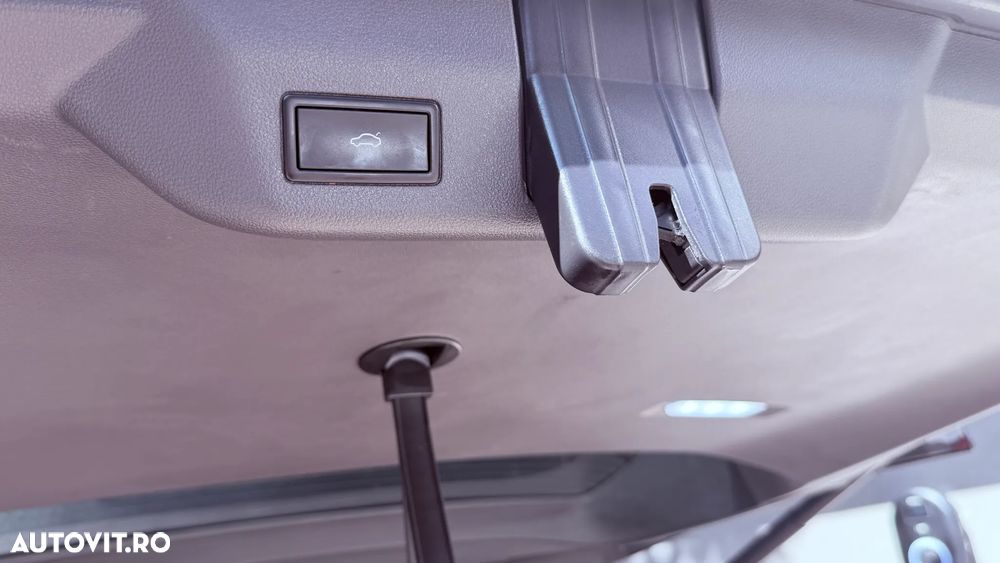 Volkswagen Multivan L 2.0 TDI DSG 110KW Style - 12