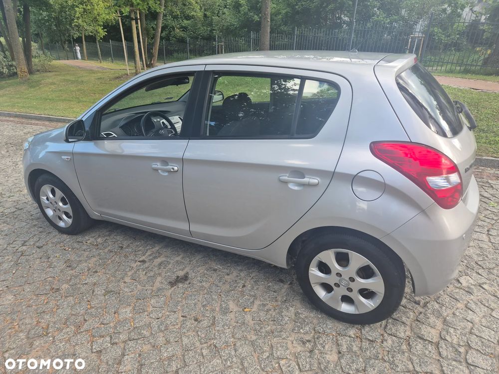 Hyundai i20 1.4 Automatik Comfort - 3