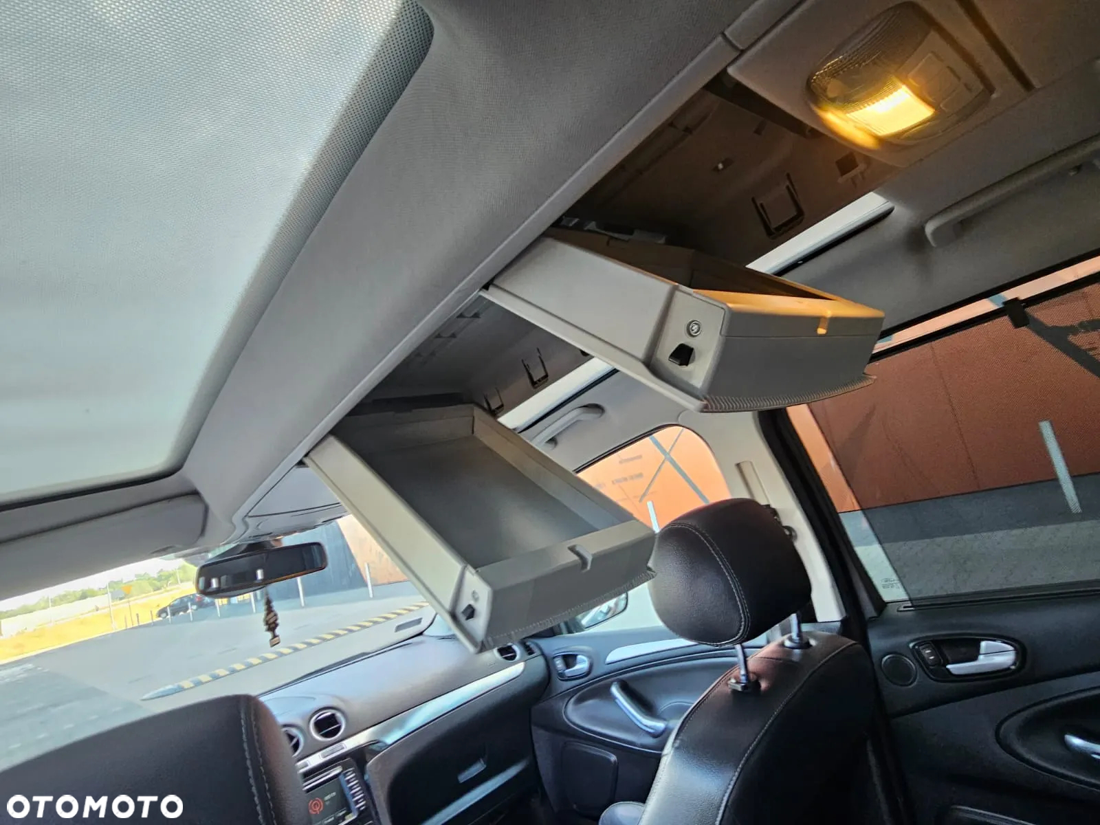 Ford Galaxy 2.0 TDCi Titanium MPS6 - 24