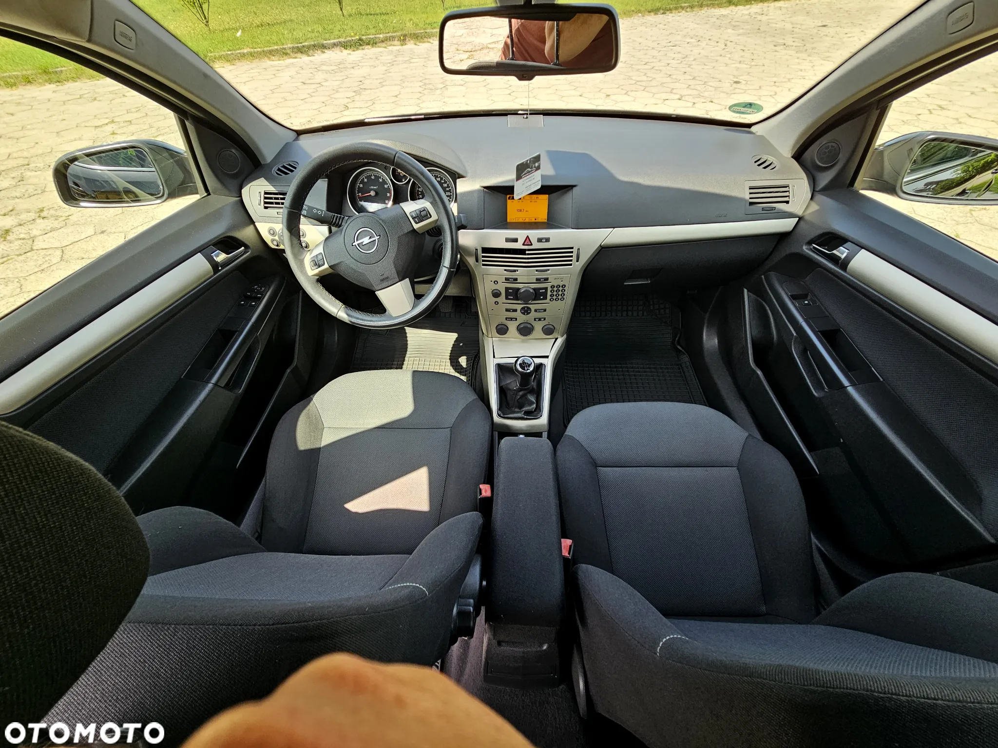 Opel Astra 1.6 Caravan NAVI - 6