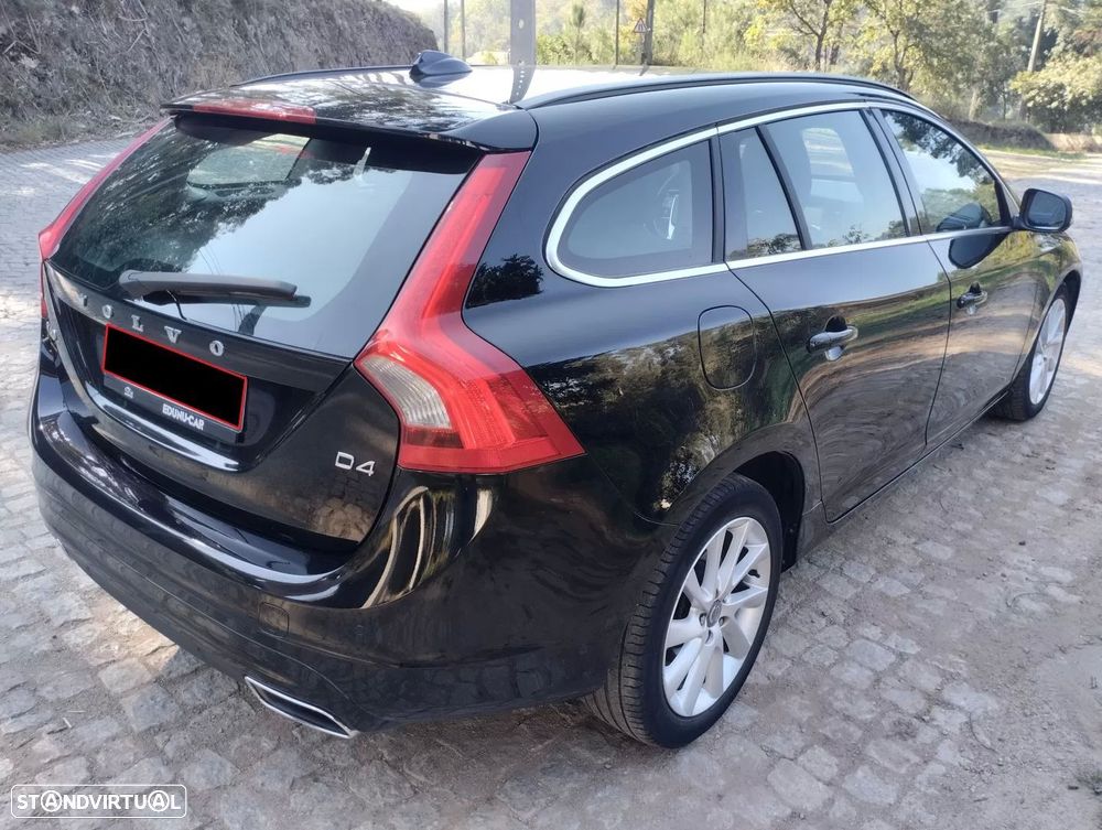 Volvo V60 2.0 D4 Momentum Eco Geartronic - 7