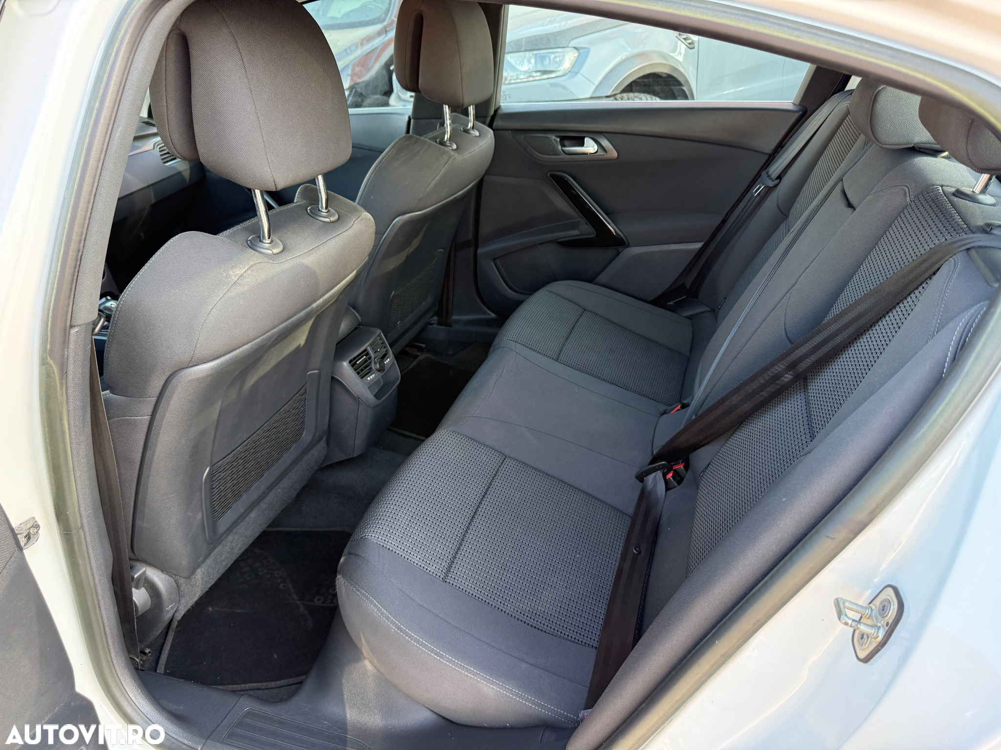 Peugeot 508 Hybrid4 Allure - 23
