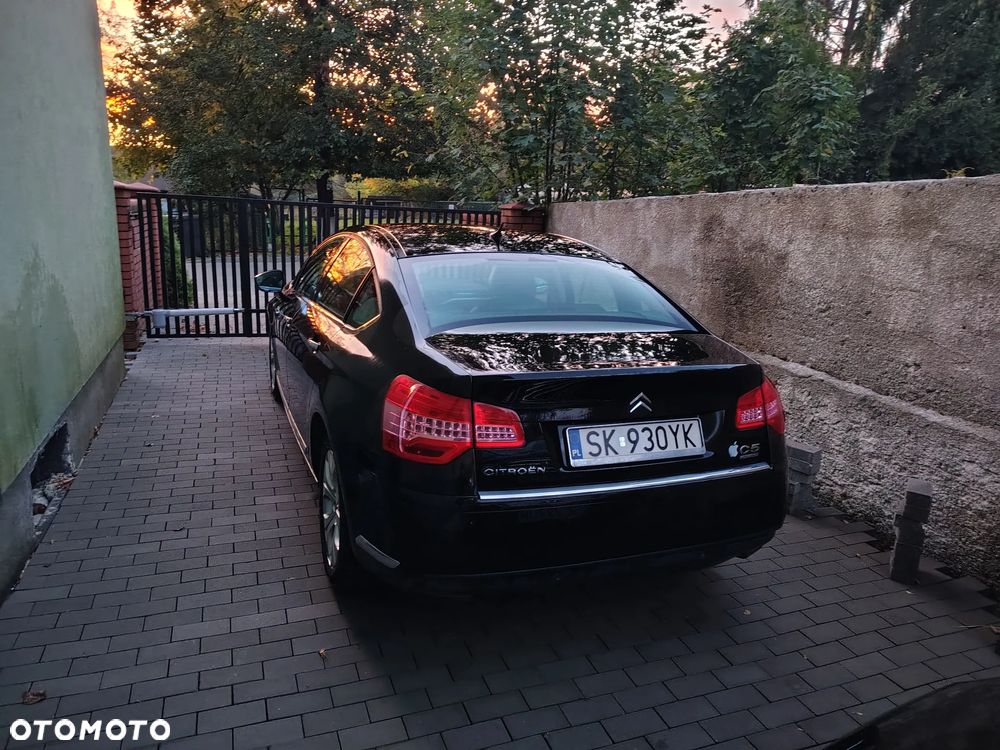 Citroen C5 2010 photo 2