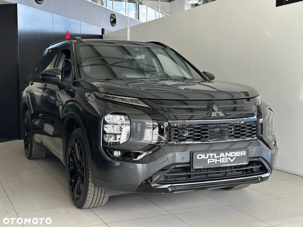 Mitsubishi Outlander Black Edition - 3