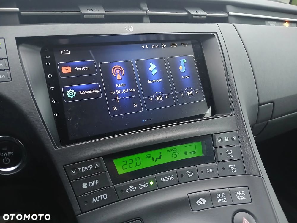 Toyota Prius (Hybrid) Executive - 30