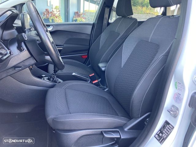 Ford Fiesta 1.0 EcoBoost Hybrid S&S TITANIUM - 27