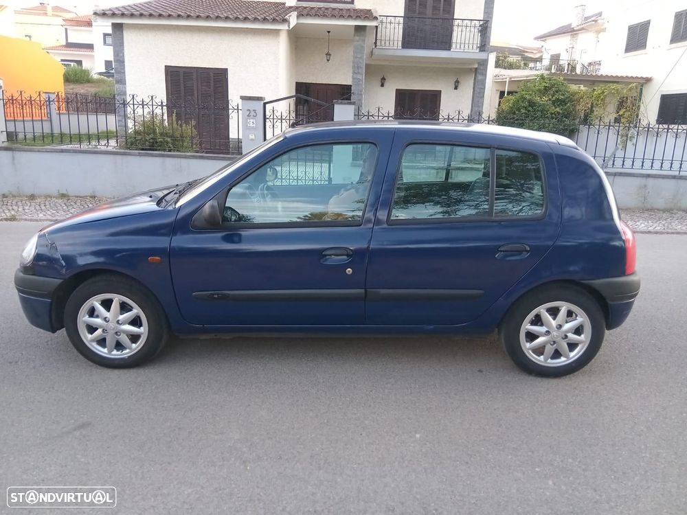 Renault Clio 1.2 RT - 2