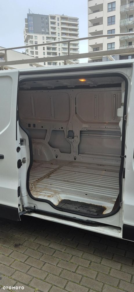 Opel vivaro - 27