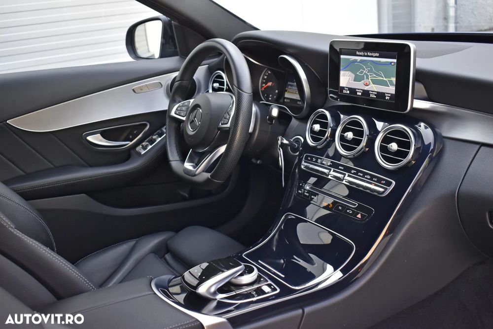 Mercedes-Benz C 180 9G-TRONIC AMG Line - 12