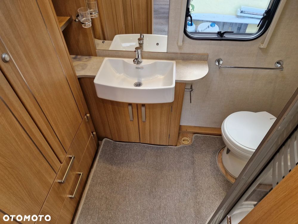 Coachman VIP - 14