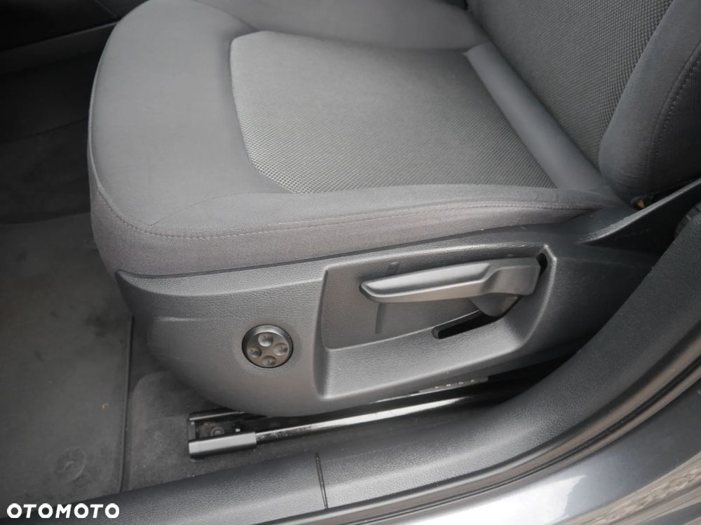 Audi A3 Sportback 2.0 TDI S tronic sport - 23