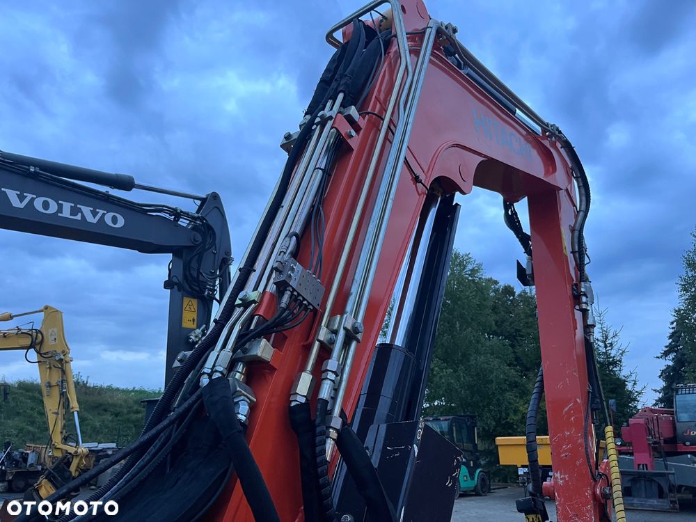 Hitachi ZX65USB-5A CLR - 20