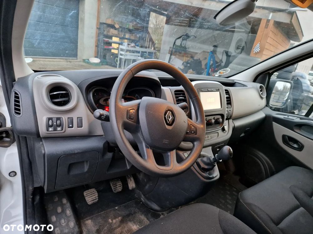 Renault Trafic - 10