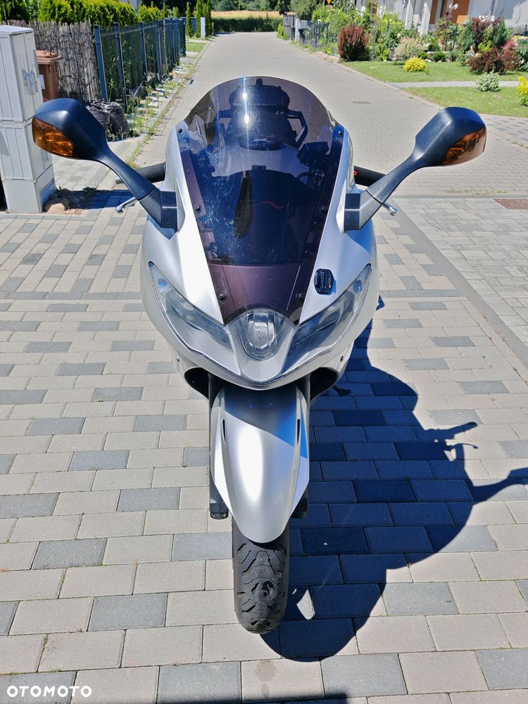 Triumph Sprint - 1