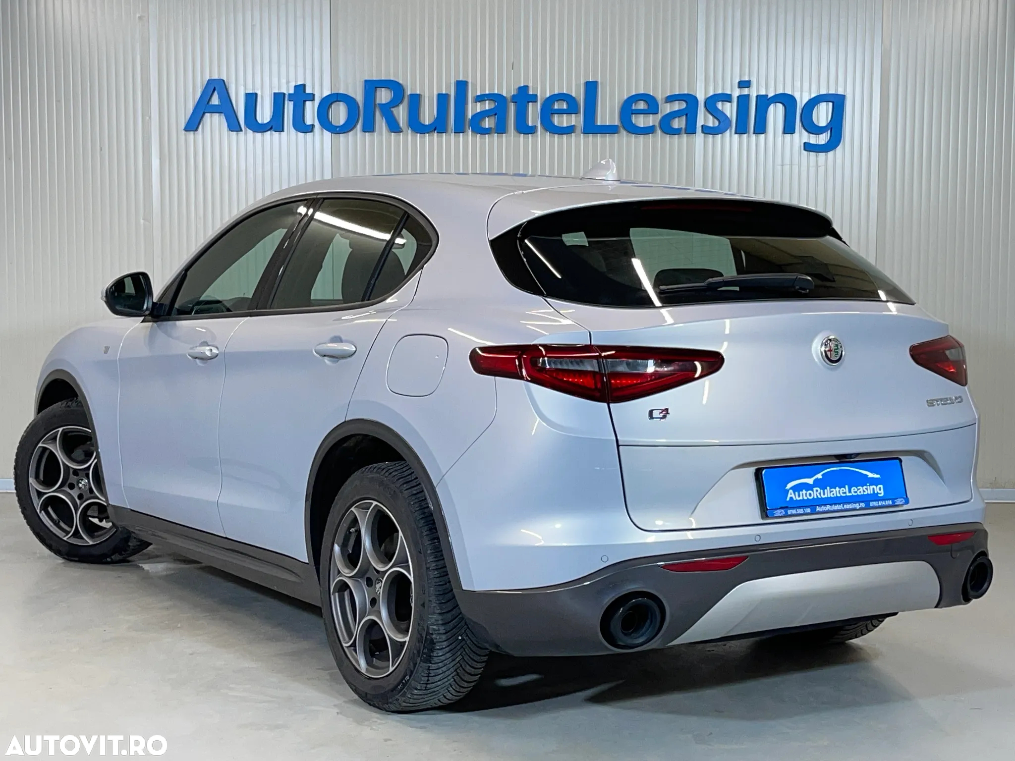 Alfa Romeo Stelvio 2.0 Turbo 16V AT8-Q4 Ti - 4