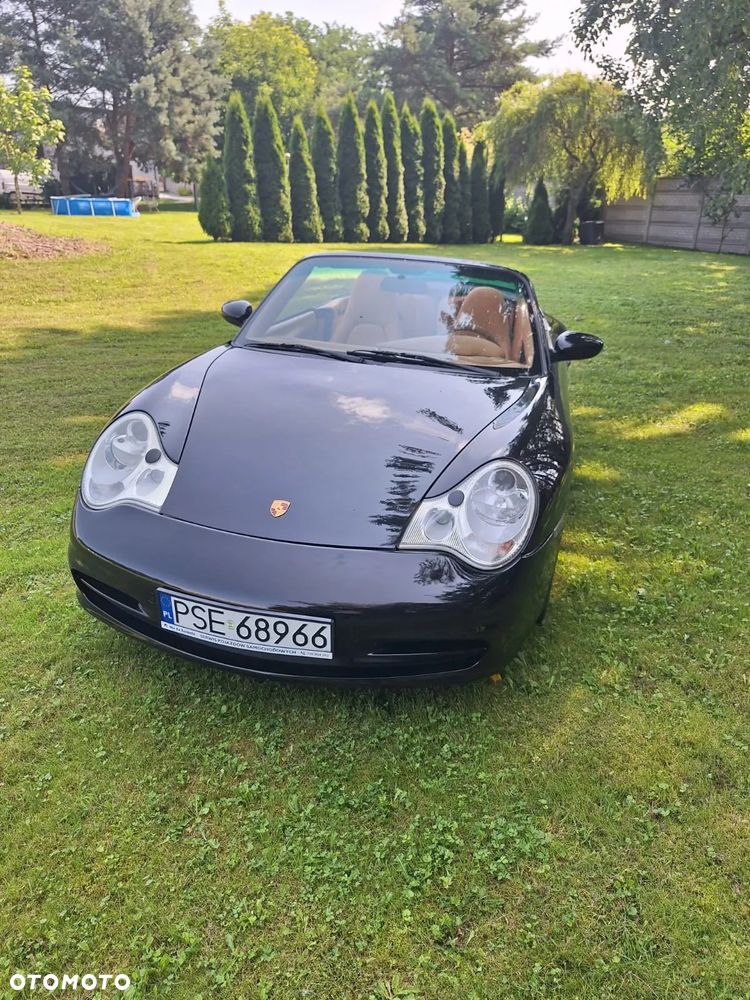 Porsche 911 Carrera - 2