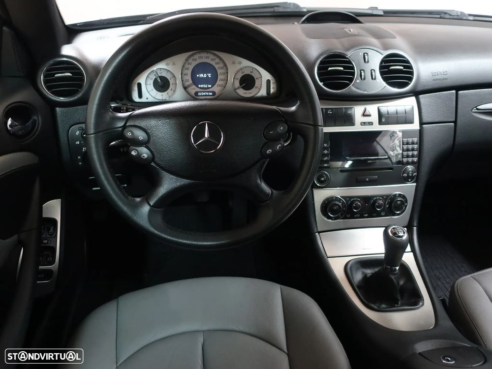 Mercedes-Benz CLK 220 CDi Avantgarde - 20