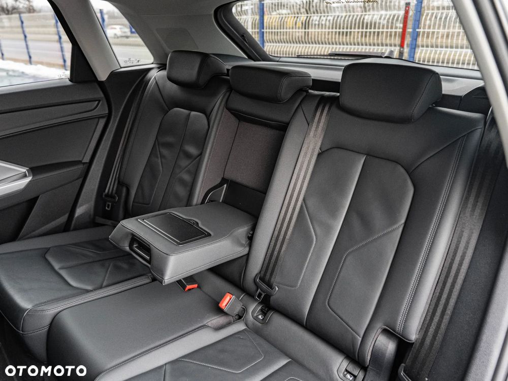 Audi Q3 35 TDI S tronic S line - 30