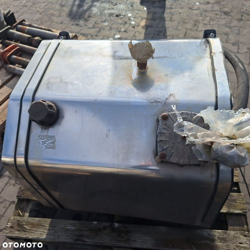 Zbiornik na olej hydrauliczny 75x60x60cm 250L - 2