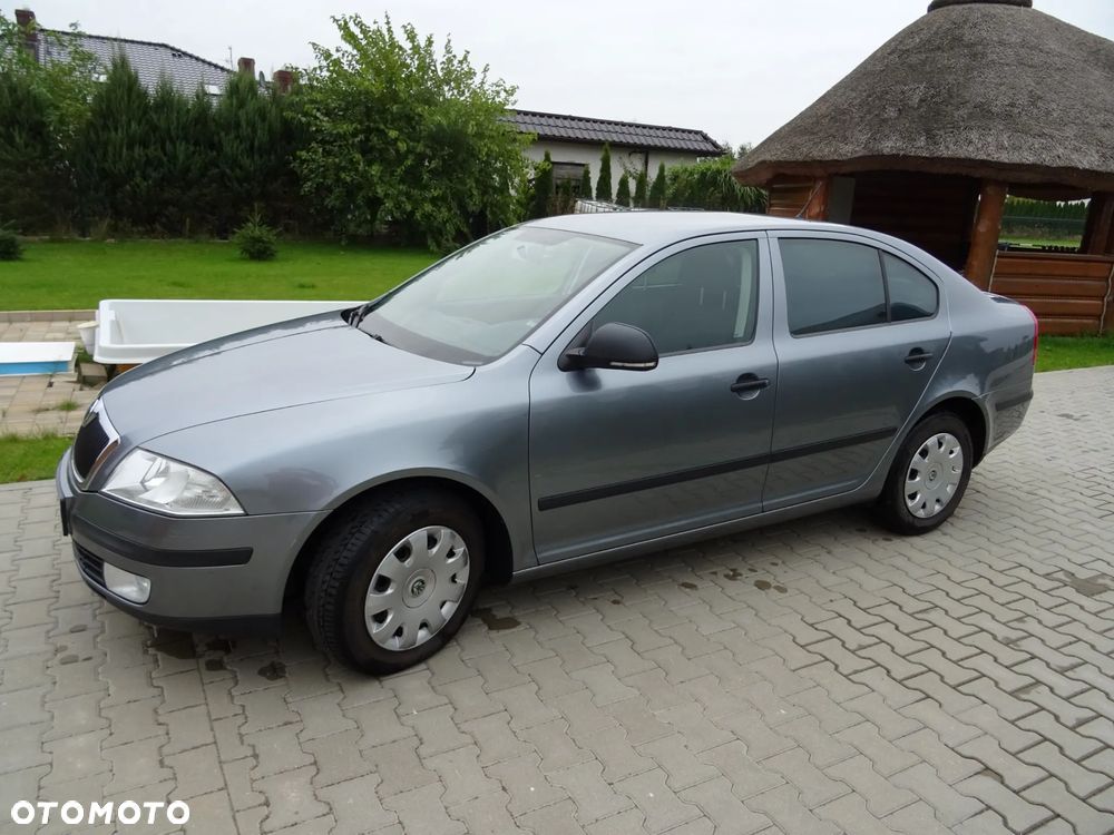 Skoda Octavia 1.6 Ambition - 10
