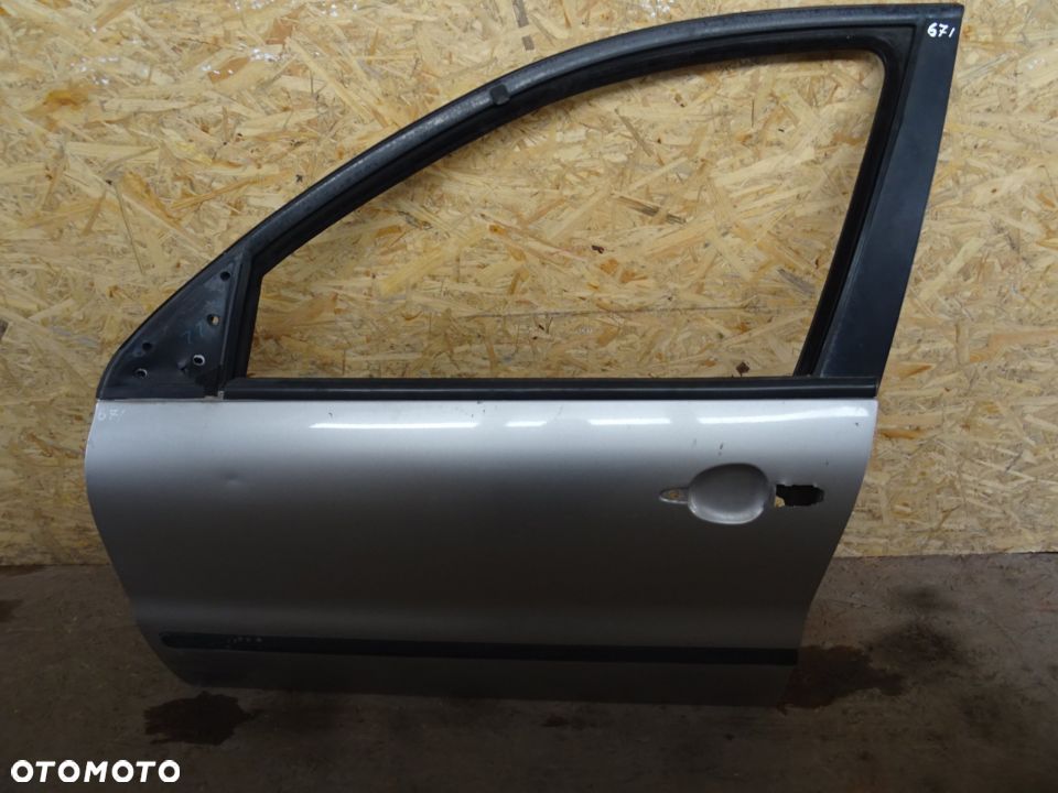 DRZWI LEWE LEWY PRZÓD MAREA WEEKEND 647 96-02 KOM NR671 - 1