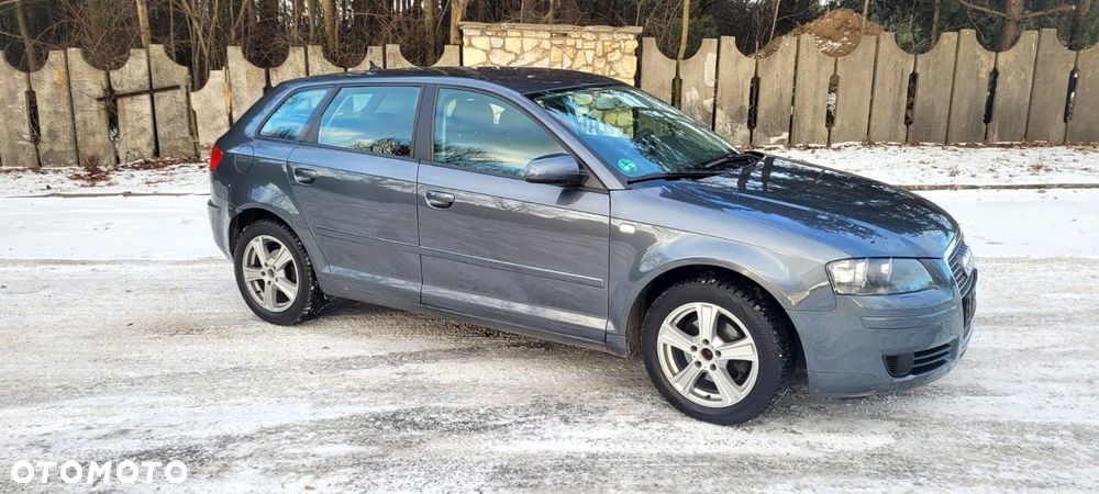 Audi A3 Sportback - 2