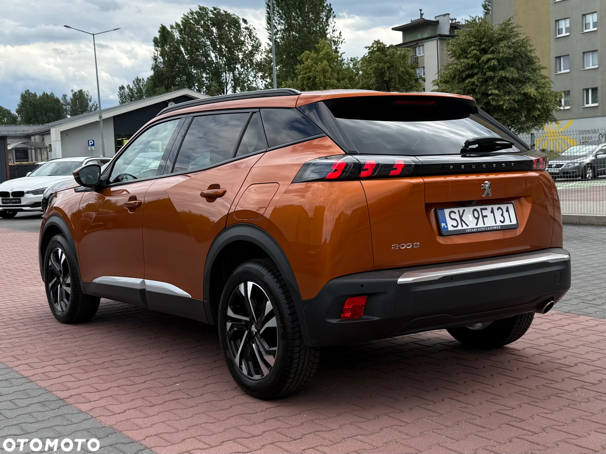 Peugeot 2008 1.5 BlueHDi Allure S&S - 11
