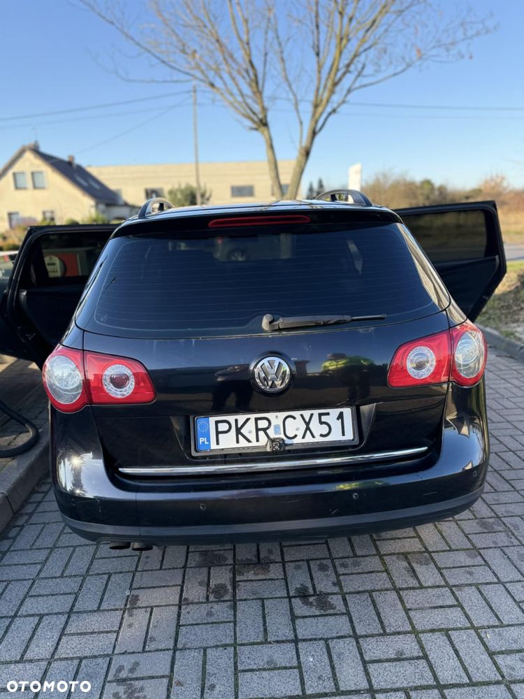 Volkswagen Passat - 13