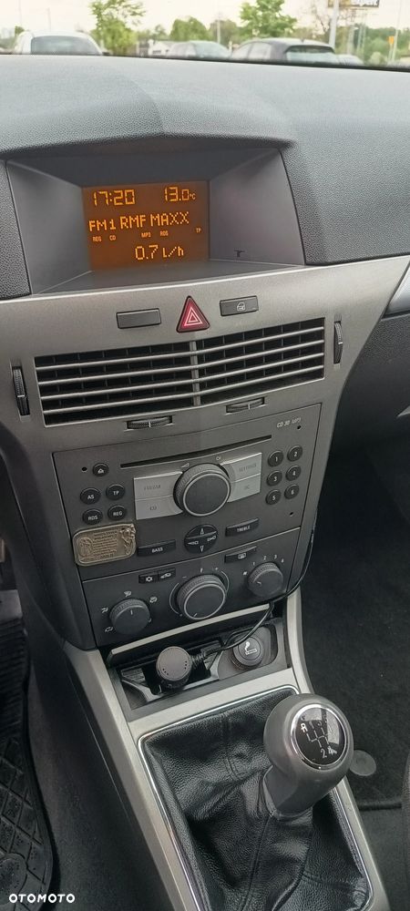 Opel Astra 1.6 - 12
