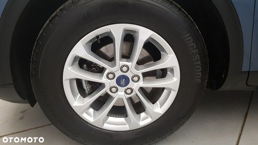 Ford Kuga - 13