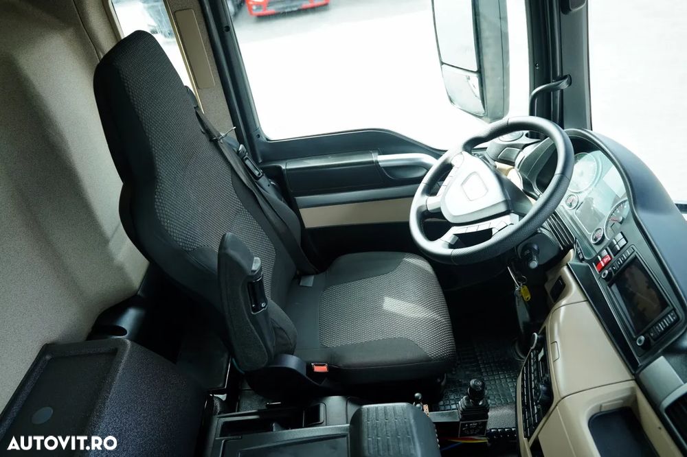 MAN TGS 35.420 / 8X4 / BASCULĂ CU 2 LATE - 6 M / LATERALĂ HIDROBRATĂ / BORDMATIC / VINCENT / EURO 6 - 30