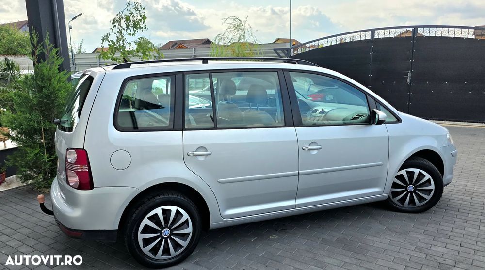 Volkswagen Touran 1.4 TSI Comfortline - 3