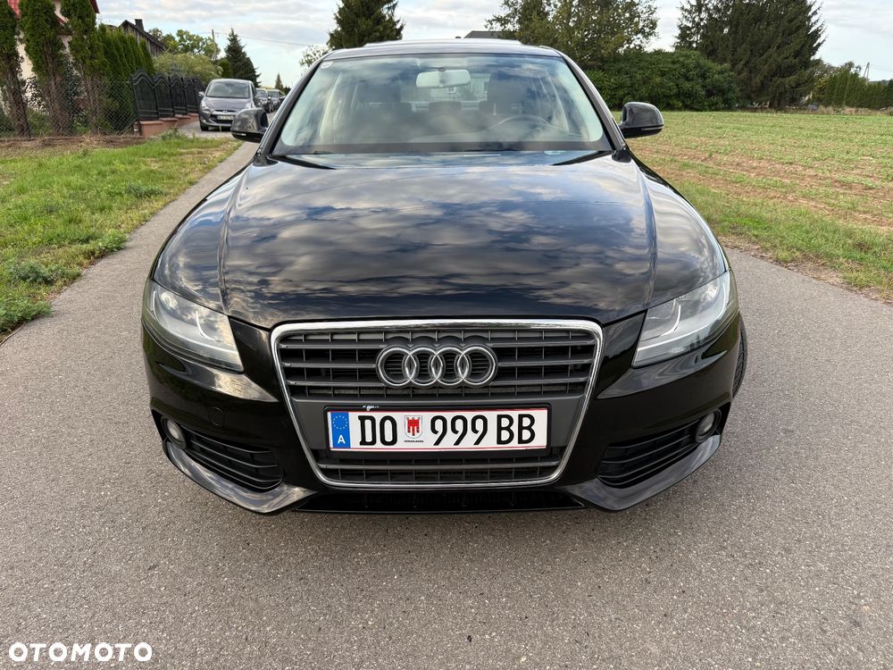 Audi A4 Limousine - 12