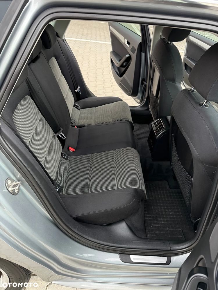 Audi A4 Avant 2.0 TDI - 11