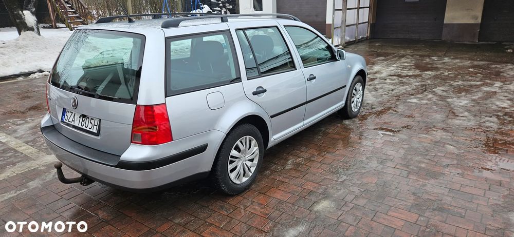 Volkswagen Golf - 4