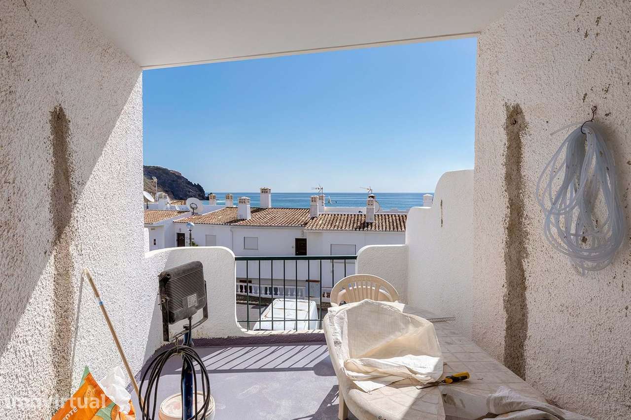 RENOVADO APARTAMENTO T2 DUPLEX COM VISTA MAR PARA VENDA NA PRAIA DA LU - Grande imagem: 5/18