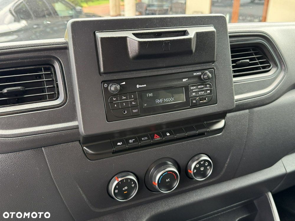 Renault Master - 24