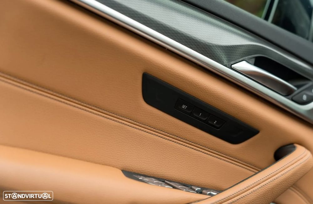BMW 530 e Pack M - 20