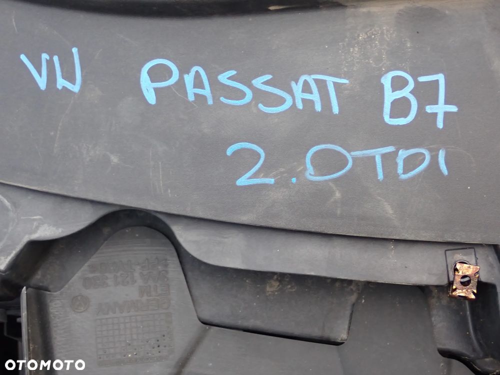 PAS PRZEDNI CHŁODNICE WENTYLATOR VW PASSAT B7  2.0 TDI - 11