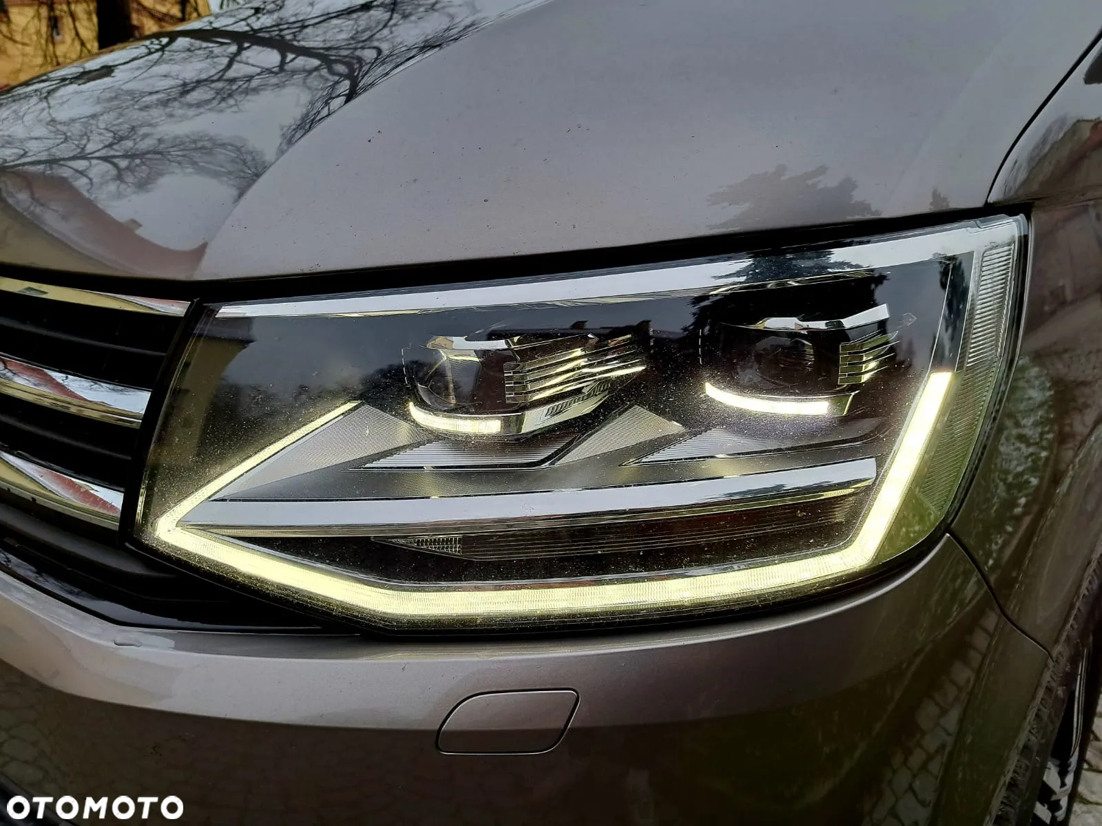 Volkswagen Caravelle - 13