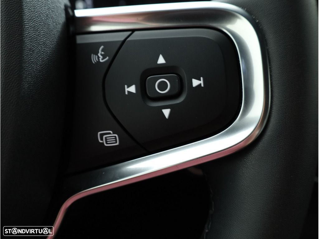Volvo XC 40 1.5 T4 PHEV Core - 28
