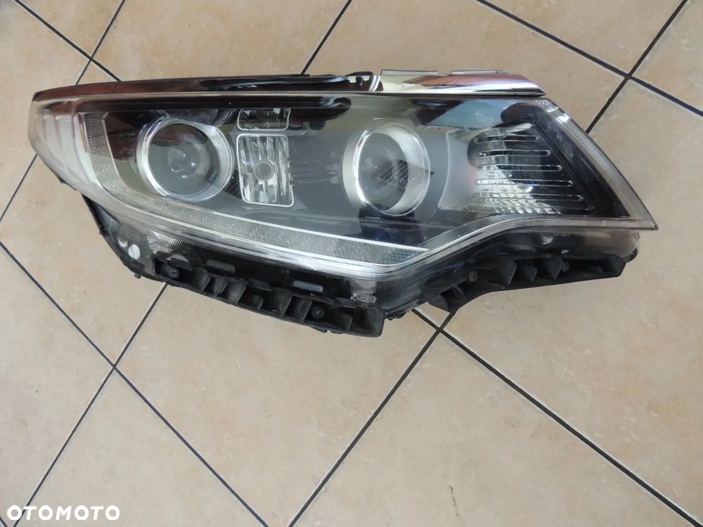 Reflektor prawy lampa KIA Optima 4 JF Europa - 1