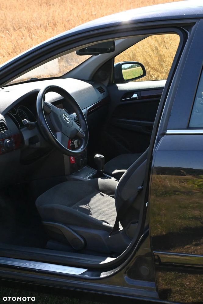 Opel Astra 1.8 - 7